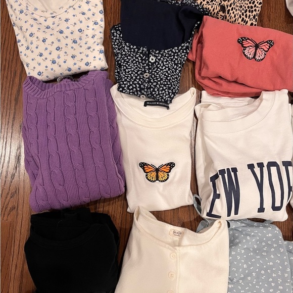 BRANDY MELVILLE COLLECTION - Picture 8 of 16